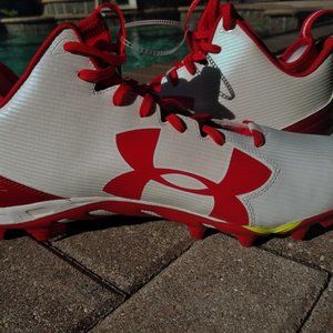 Under Armour Elite Mid Football Cleats – Size 15 – New